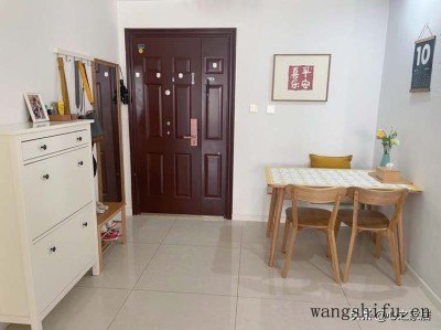 70㎡简约家装风格，小而温馨简而时尚，小客厅大阳台打造多样生活