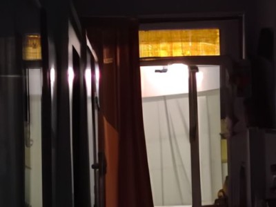 床尾对着门和对着窗，哪个更不好？