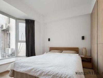 壁纸施工，就该这么上胶+铺贴