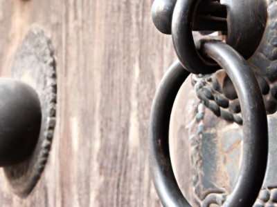 模压门及模压门板是什么材质？