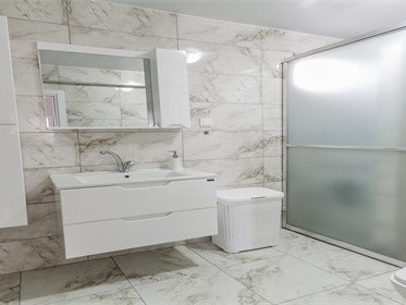 卫生间衣柜怎么做才能防潮