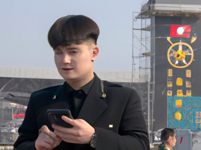 如何选择一款好用的多功能警用手电？