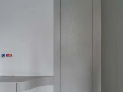 橡木与榆木地板哪个好（橡木与榆木地板哪个好些）