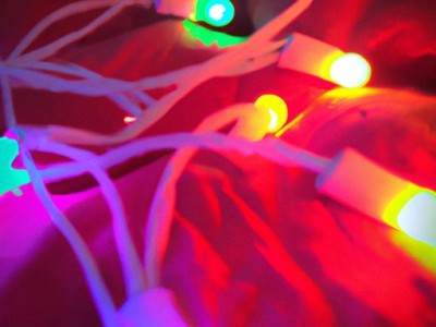 荧光灯与LED灯的区别及优缺点分析