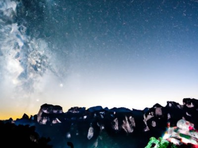 罗马帘：高雅典雅的窗帘选择