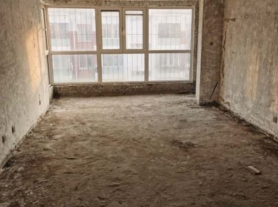 墙面贴瓷砖（墙面贴瓷砖的施工做法）