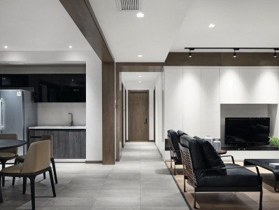 老房子装修很旧了，翻新一下卖还是直接卖好？