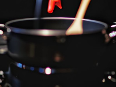 神州灶具和华帝哪个好？——详细对比