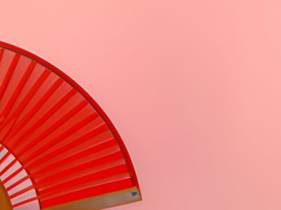 台扇与落地扇哪个便宜？