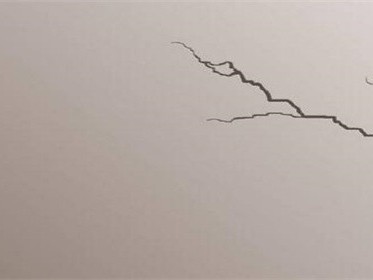 装修后墙面出裂缝正常吗
