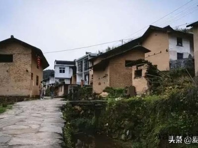 墙面泛碱怎么处理？