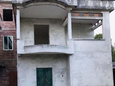 80后夫妻回乡，低成本改造老房，村里人看了都夸（80后夫妻改造老房子）