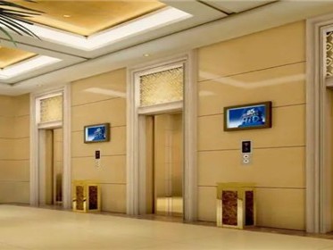 电梯占的位置算缺角吗