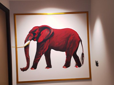 大象画挂客厅哪个方向及大象画挂客厅哪个方向风水好