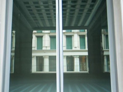 玻璃门及玻璃门价格多少钱一个平方