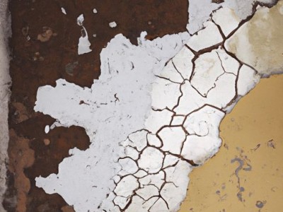 水泥和瓷砖哪个更潮？水泥和瓷砖哪个更潮湿？