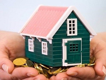 房屋过户给亲人该如何处理