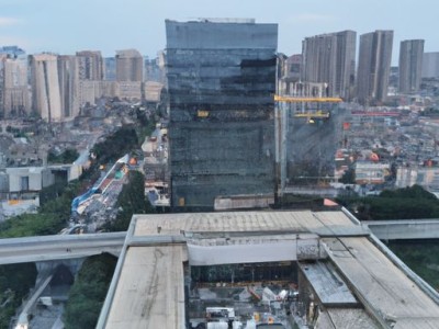 13楼和23楼哪个好玩？详细比较分析