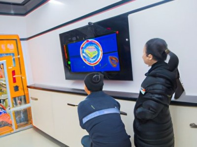 海信电视待机键是哪个？