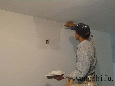 先贴墙布还是先铺地板？哪种方式比较好？