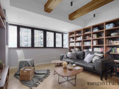 地暖在水电上面还是下面