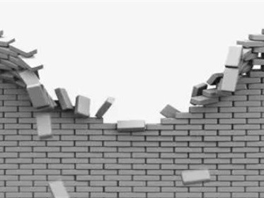 小区墙体倒塌怎么处理