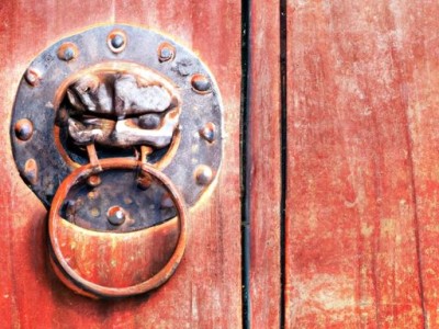 推拉门滑轮坏了怎么修？