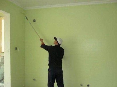 旧房翻新刷墙多久可以入住？