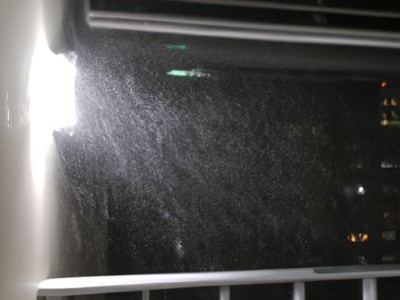 中央空调哪个字母是冷风？