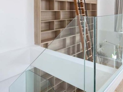 led灯三色哪个瓦数低（led灯三色哪个瓦数低一点）