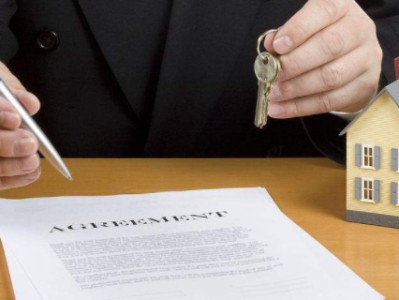 购房合同上有哪些是要自已注意的?