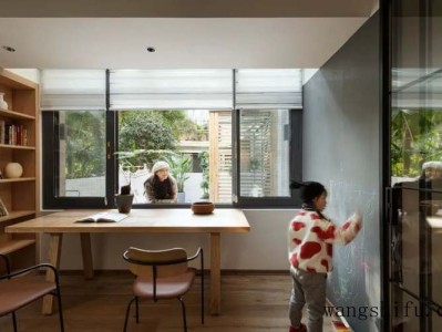 隐形壁柜床（隐形壁柜床斜拉杆螺丝断）