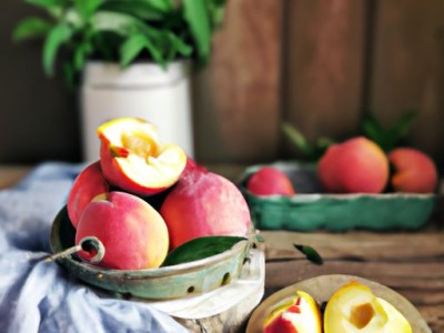 桃子和油桃哪个更通便及桃子和油桃哪个更通便效果好