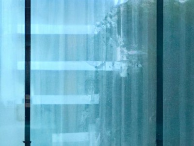 玻璃和墙散热哪个快？