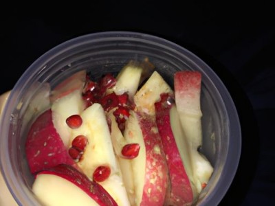 左右和红苹果哪个好及红苹果家具和左右的关系