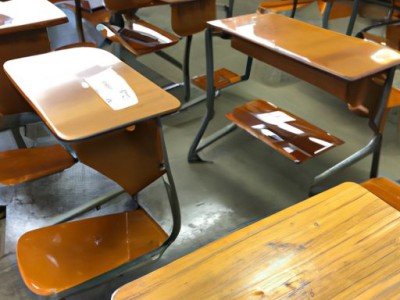 升降课桌椅的优势及手摇升降课桌椅的特点