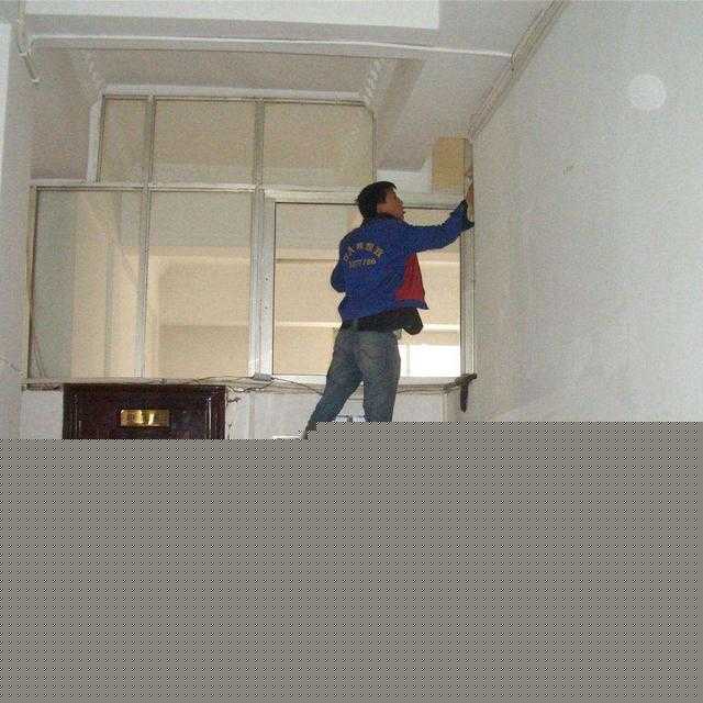 自己粉刷内墙，有哪些施工步骤和材料？