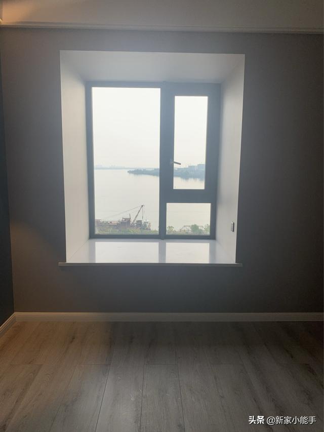 历时一年终于完工,全屋贴墙布,家人都觉得漂亮,还没家具先晒晒 历时一年终于完工,全屋贴墙布,家人都觉得漂亮,还没家具先晒晒