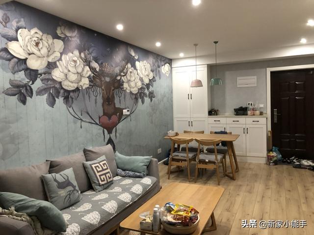 坚持全屋贴墙布，他们家新房装出了“艺术感”，美观耐看不复杂