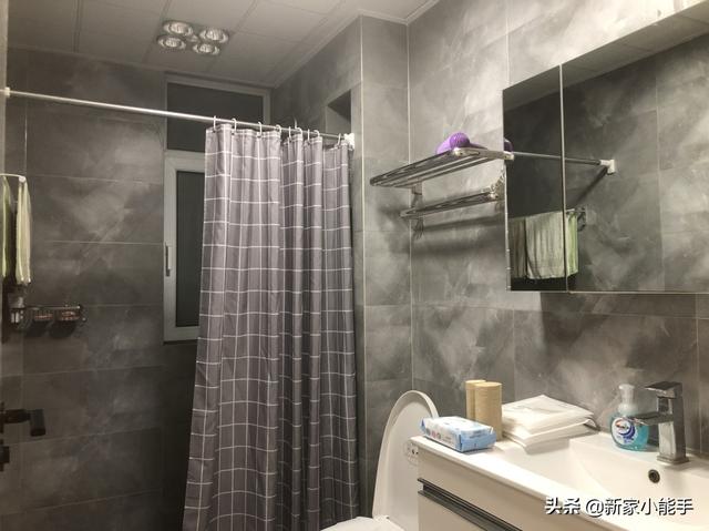 坚持全屋贴墙布，他们家新房装出了“艺术感”，美观耐看不复杂