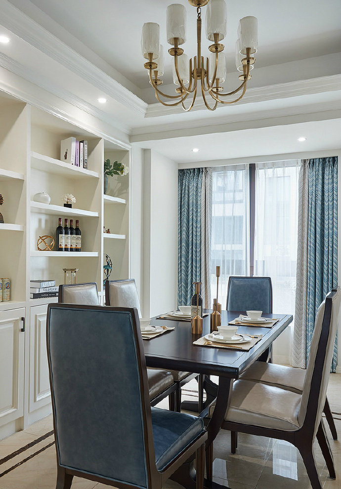 窗帘、壁纸协调搭配，房间新鲜感说来就来!