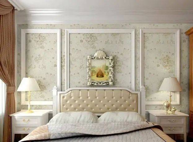 家里装修别贴墙纸了，现在都流行用无缝壁布来替代，既美观又防潮