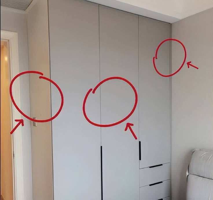 定制衣柜又丑又土的原因！今天教你如何选择合适的定制衣柜