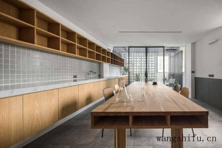 小巷里的住宅改造旧房改造 旧房翻新 第1张 小巷里的住宅改造旧房改造 旧房翻新 粉刷匠第1张