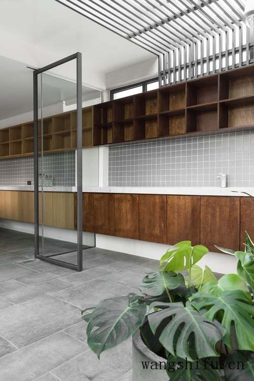 小巷里的住宅改造旧房改造 旧房翻新 第3张 小巷里的住宅改造旧房改造 旧房翻新 粉刷匠第3张