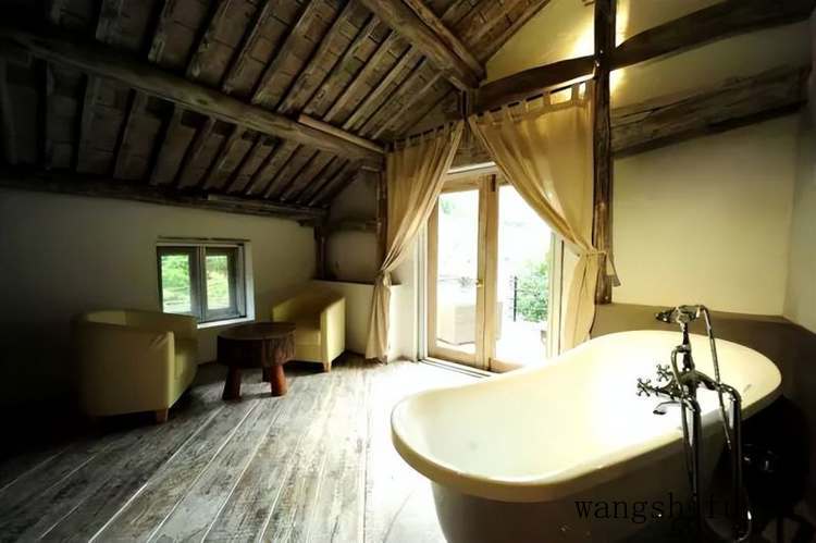 铝塑板生胶熟胶哪个好（铝塑板生胶熟胶哪个好用）