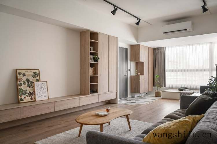 严格把控墙面刷漆步骤，杜绝颜色不均