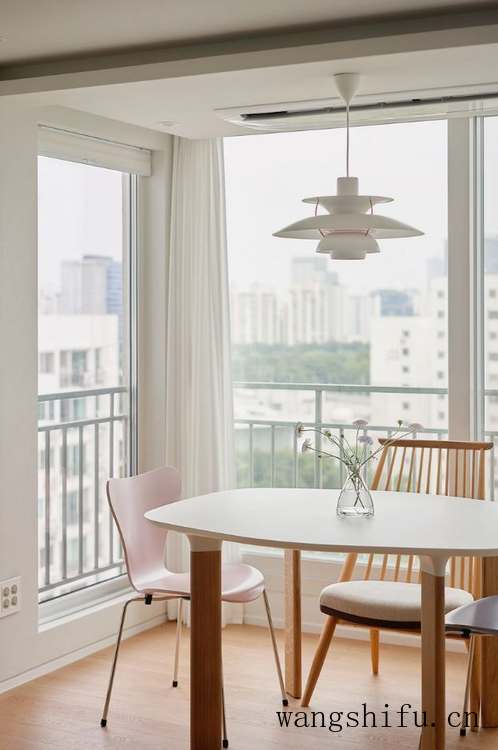 挂墙板式衣帽间（挂壁衣帽间墙板安装）