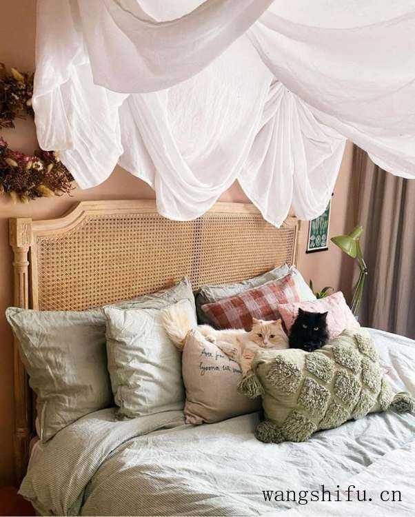 瑞典女主的老房改造，只有旧家具和绿植装饰，网友：真的服了 旧房翻新 第19张 瑞典女主的老房改造，只有旧家具和绿植装饰，网友：真的服了 旧房翻新 粉刷匠第19张