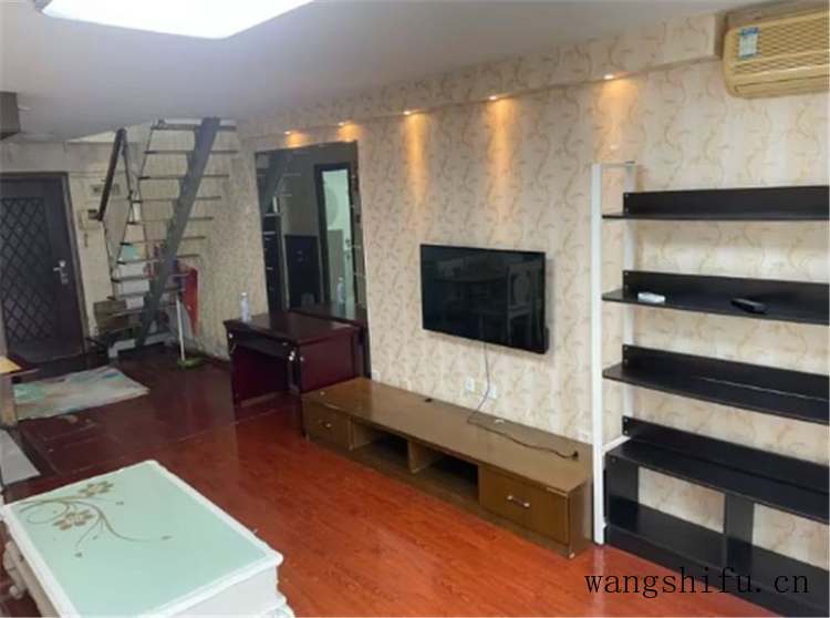 24岁的她，凭借自己努力买下40㎡小家，将空置半年的小屋彻底翻新 旧房翻新 第2张 24岁的她，凭借自己努力买下40㎡小家，将空置半年的小屋彻底翻新 旧房翻新 粉刷匠第2张